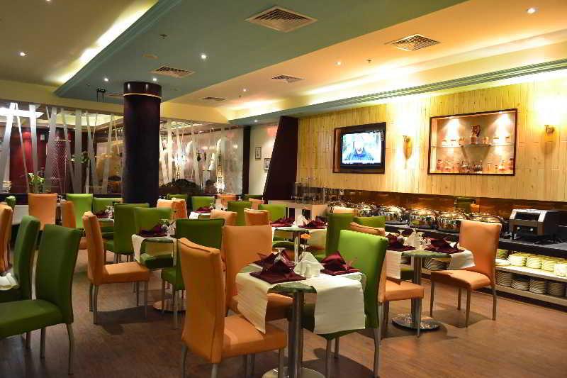 Palette Phoenix Hotel Дубай Екстериор снимка