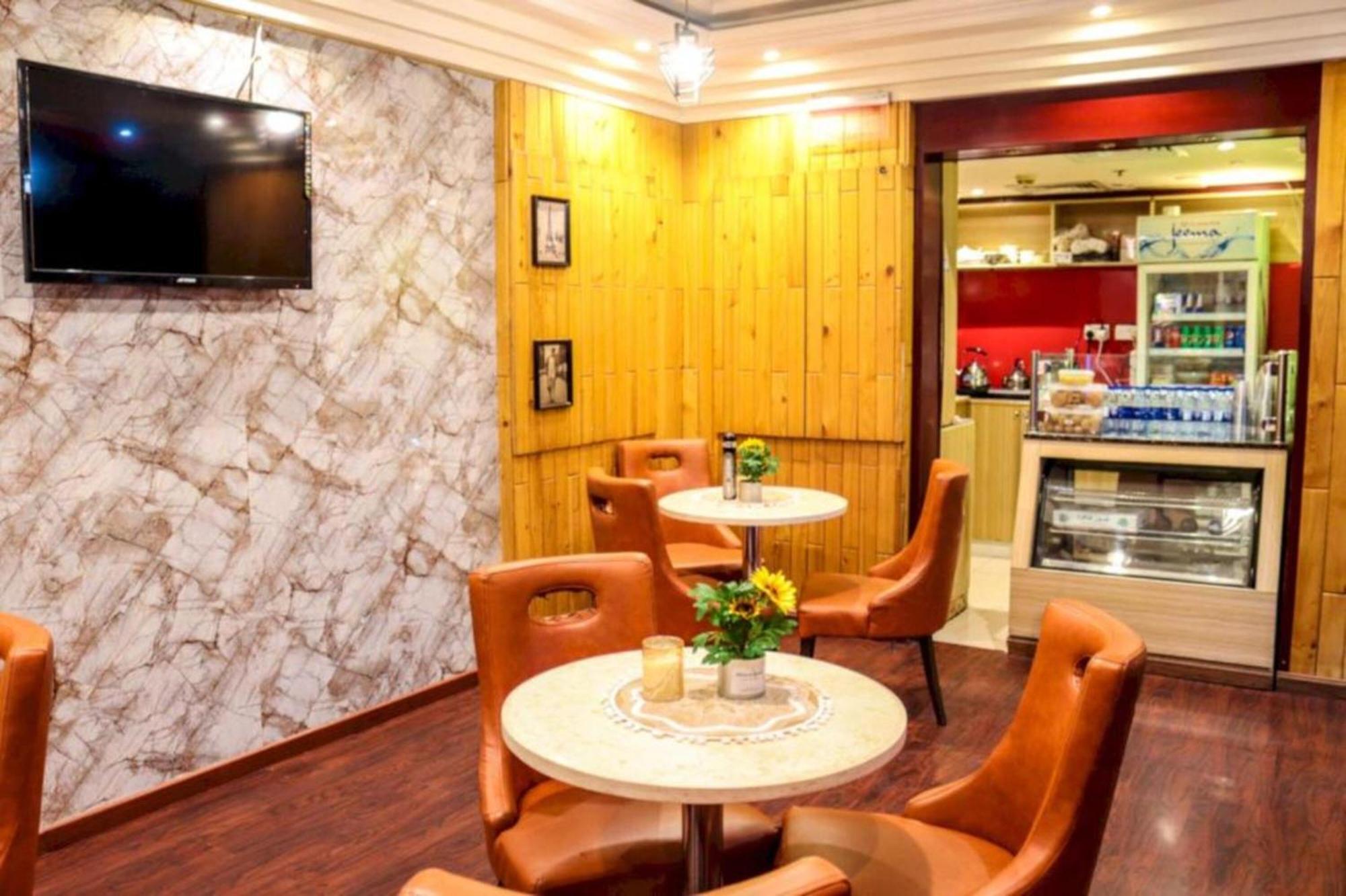 Palette Phoenix Hotel Дубай Екстериор снимка