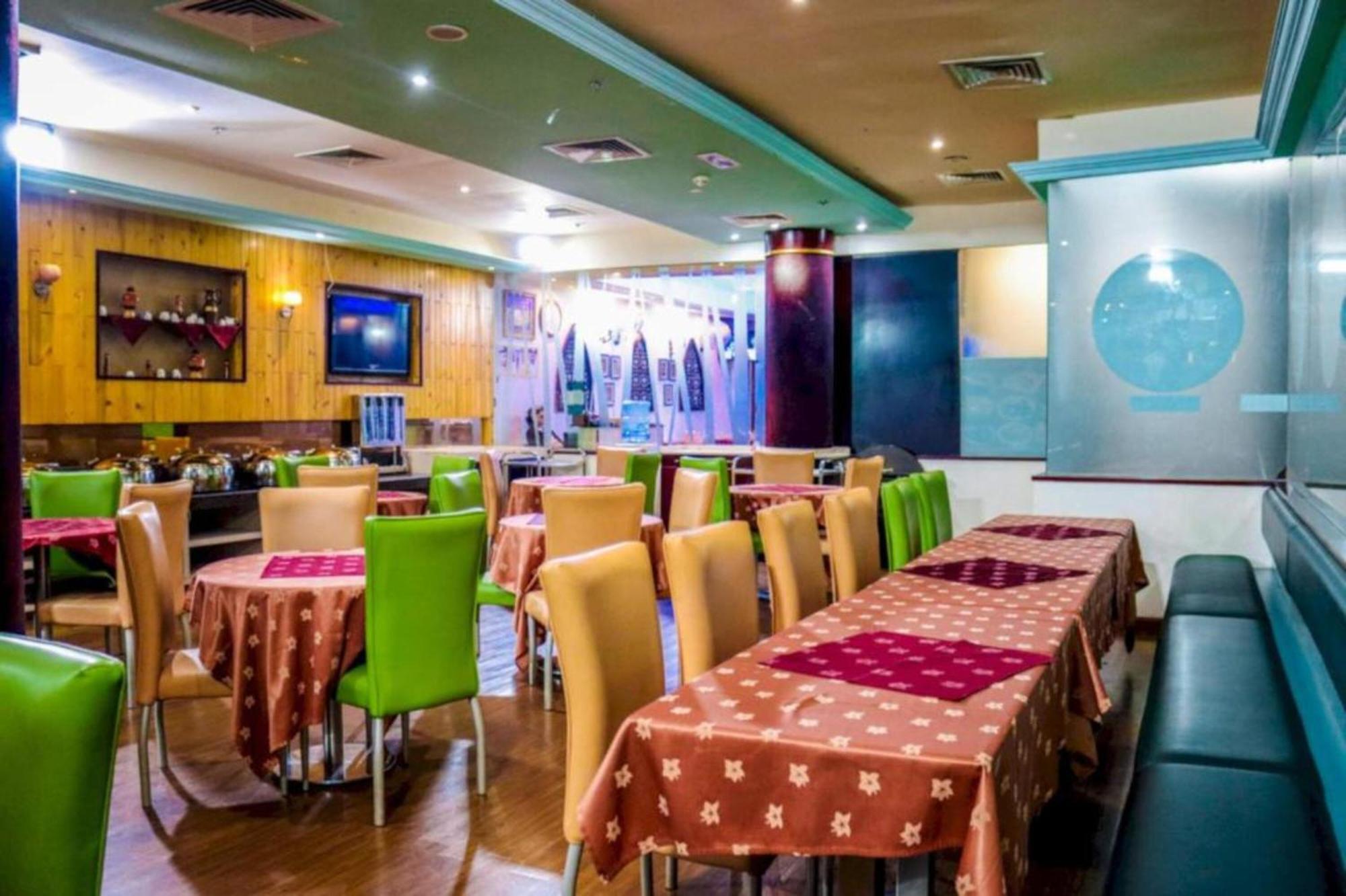 Palette Phoenix Hotel Дубай Екстериор снимка