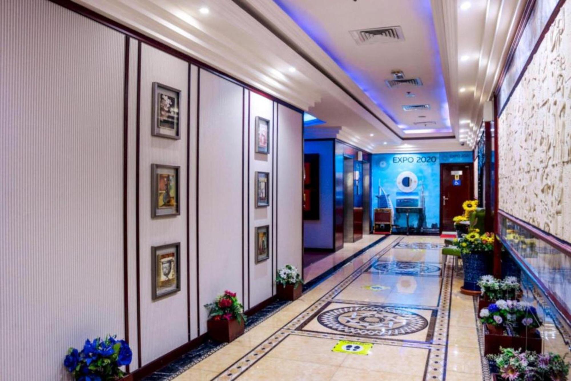 Palette Phoenix Hotel Дубай Екстериор снимка