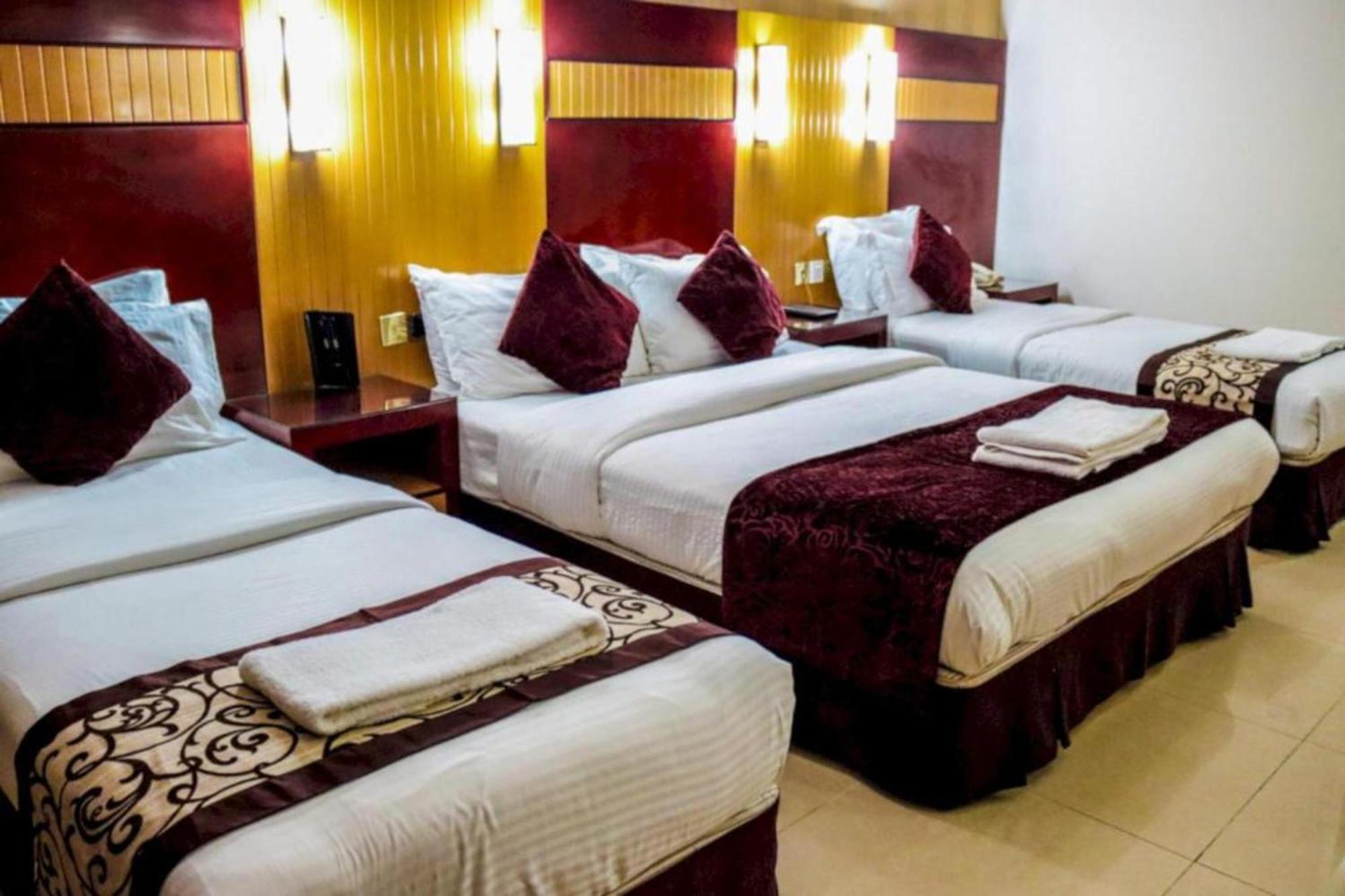 Palette Phoenix Hotel Дубай Екстериор снимка